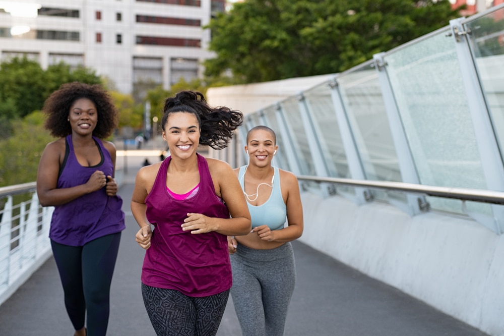 Vrouwen samen hardlopen